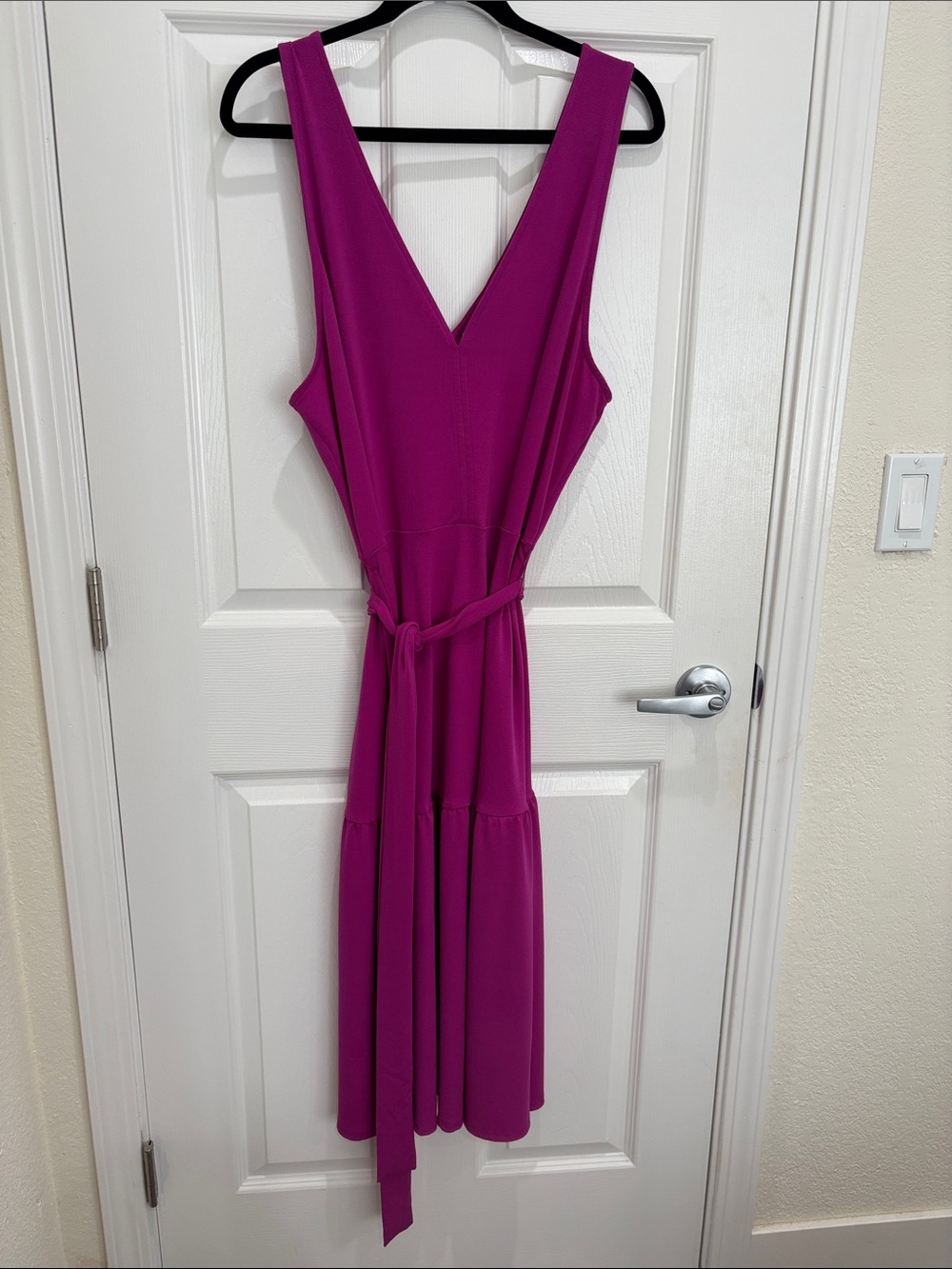 Banana Republic Midi Dress with Tie Fuchsia Sleeveless Tiered Stretchy XL EUC